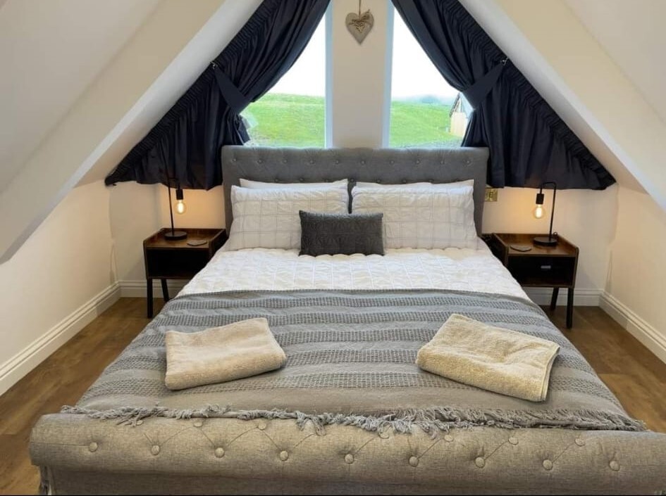 Steel Frame Buildings | Extensions & Porches | Garden Rooms | Lofts | Annexes | Foundations & Ground | Screws | Decks & Bases | Tiny Homes | Floating Homes